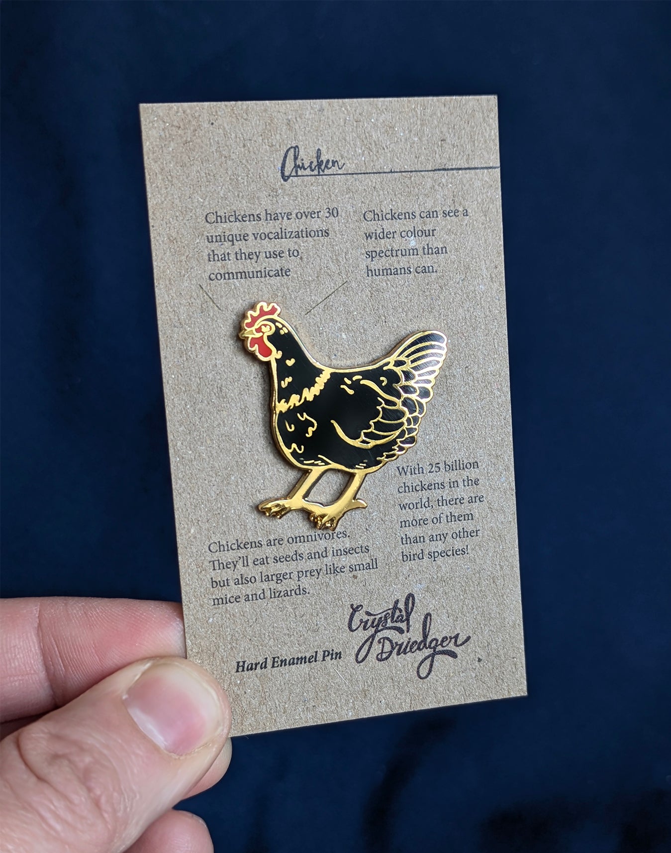 Chicken - hard enamel Pin in Gold
